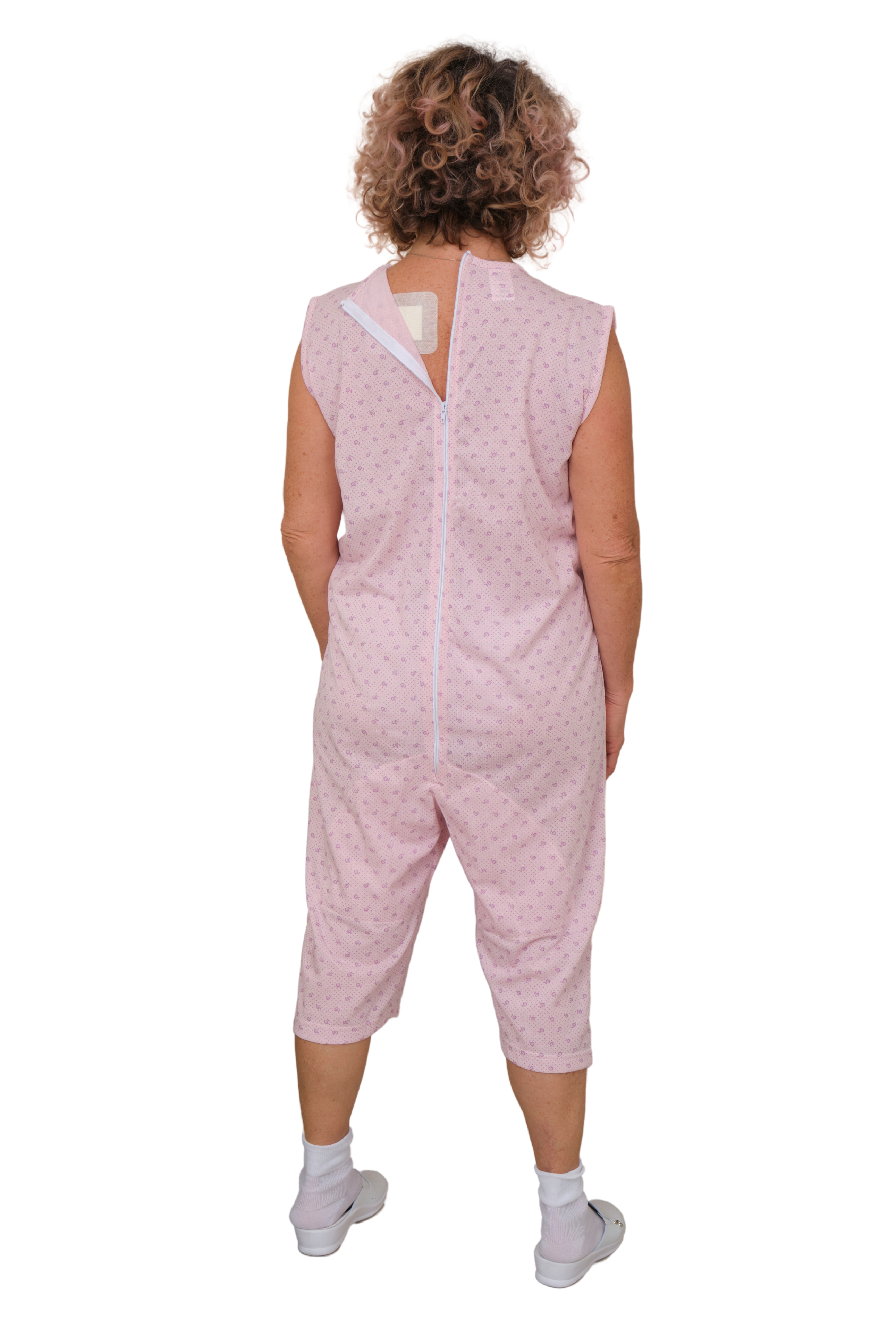 Sleeveless Medical pyjamas with shorts, 1 zip/fastener at the back, cotton/polyester blend - 9008/7
