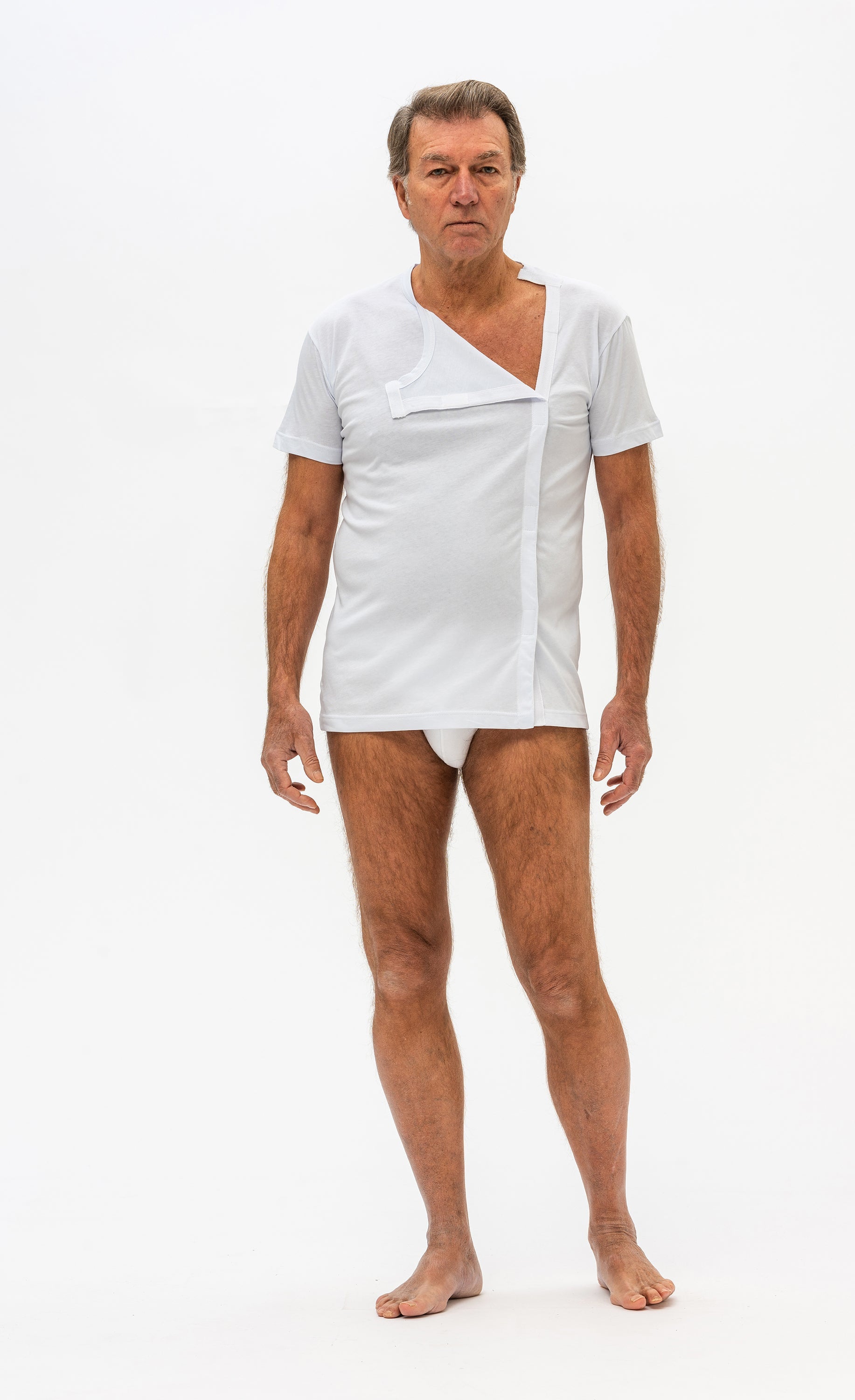 T-shirt with side opening and tear-away fastening