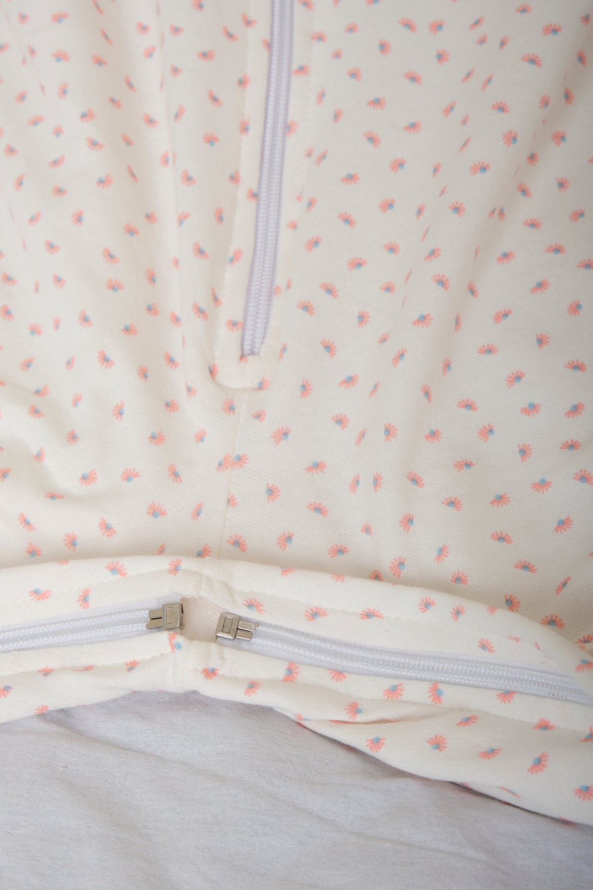 Light blue Ferrucci Comfort pyjama onesie with long sleeves, two back zippers, made of cotton-polyester blend with inner leg for comfort.
